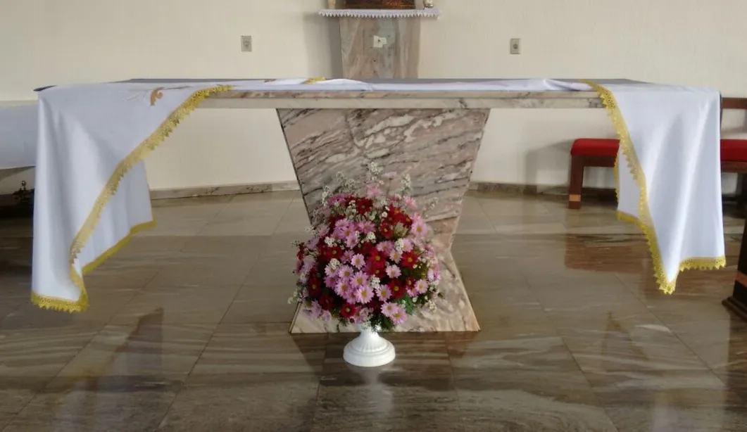 Altar antes da restauração