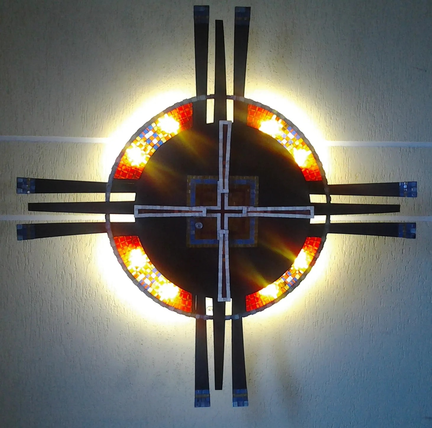Detalhe do esplendor em raios do sacrário 8CR